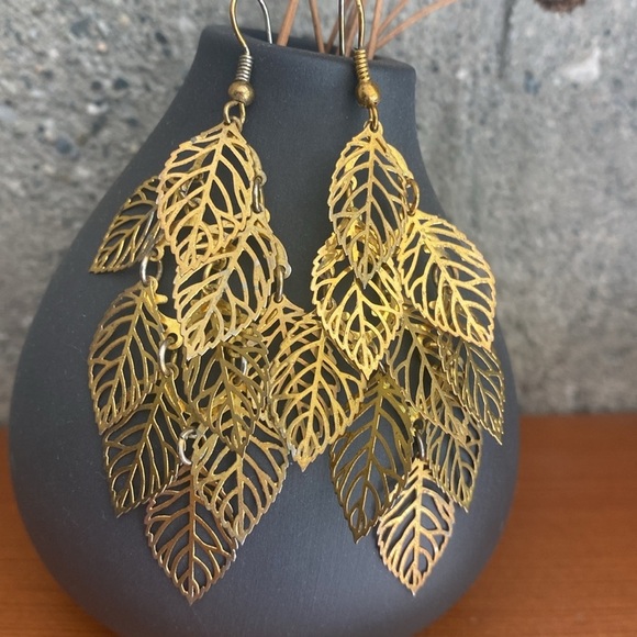 Feather earrings - Picture 6 of 7